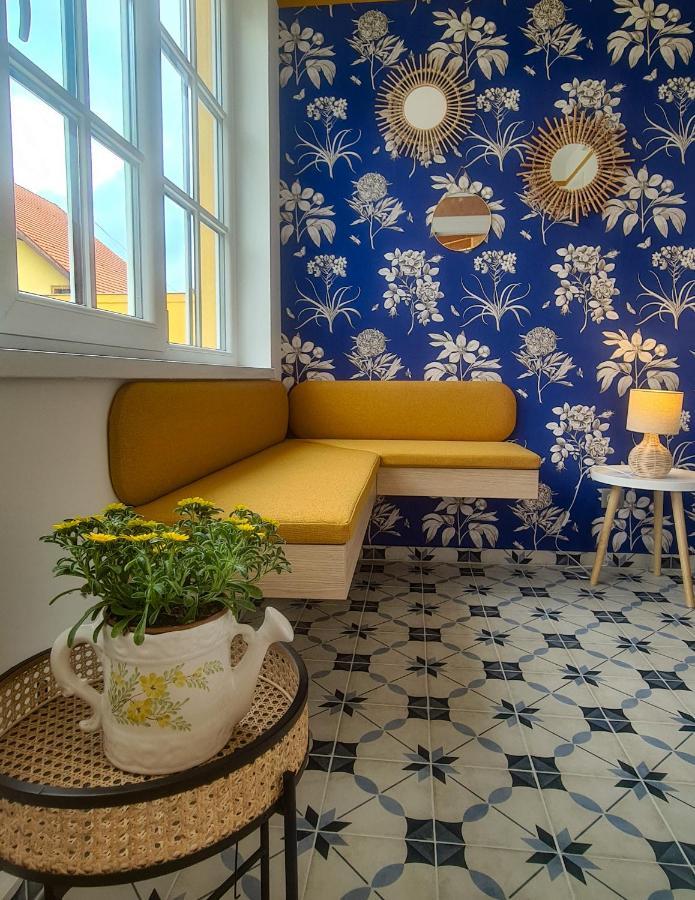 Ditlin Apartmanok Pápa Exterior foto